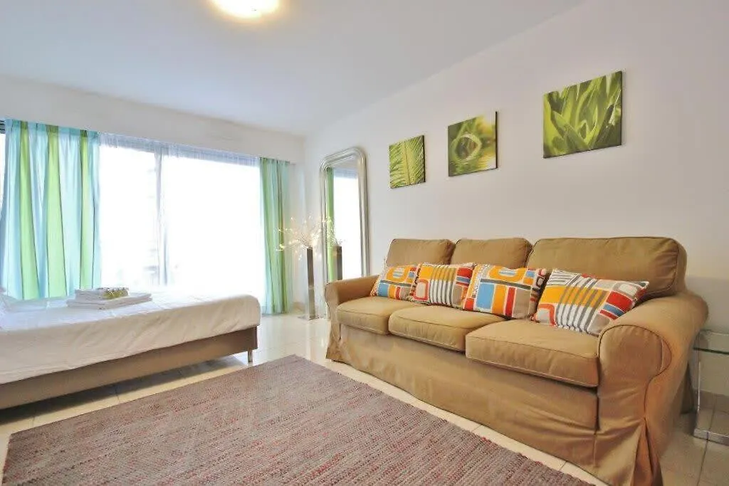 ניס Le Palais De Med Studio Promenade Des Anglais 0*,  צרפת